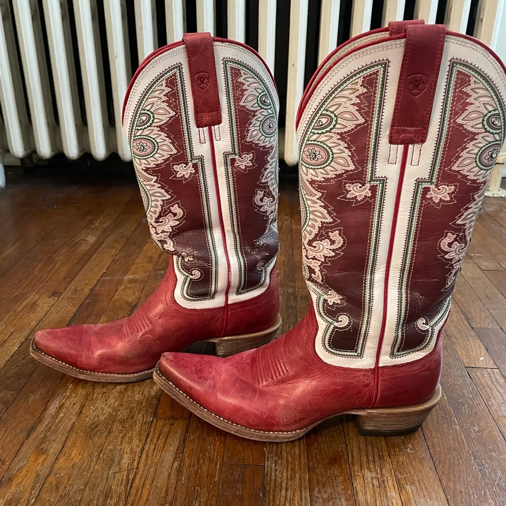 Ariat Cowgirl Boots
